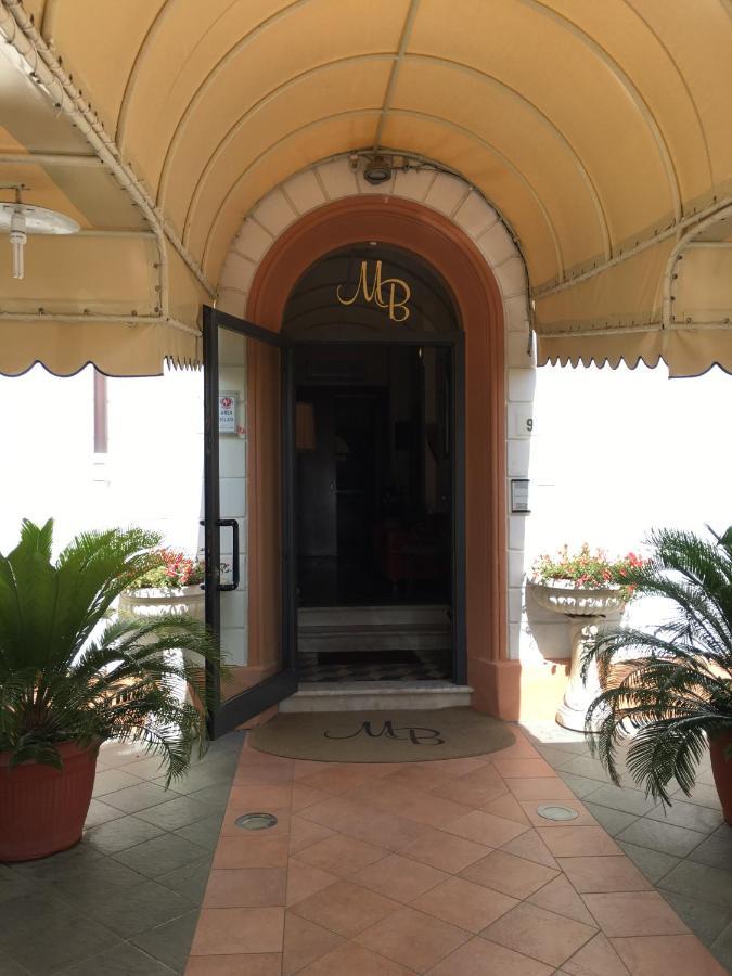 Hotel Mare Blu リド・ディ・カマイオーレ エクステリア 写真